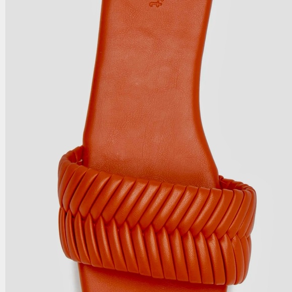 Linx Slide Sandals - Picture 3 of 4